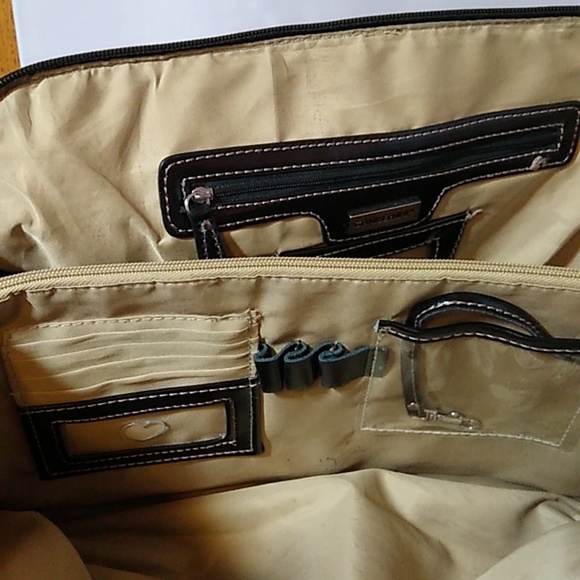 Giani Bernini black leather domed satchel - Picture 11 of 16